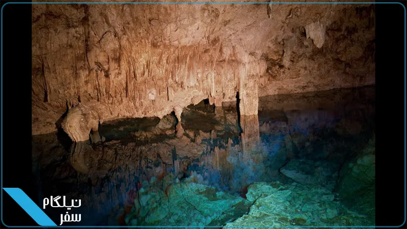 غار Hot Springs